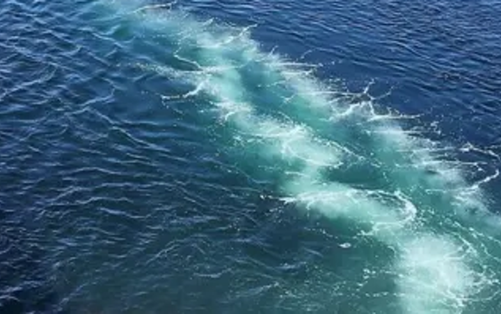 Air compressors for big bubble curtains icon